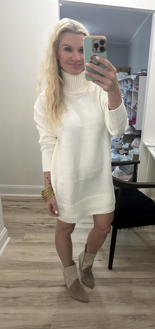 Ivory sweater dress!!!!!! 😍😍😍